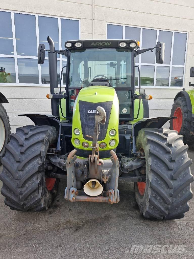 CLAAS Arion 640 Tractores