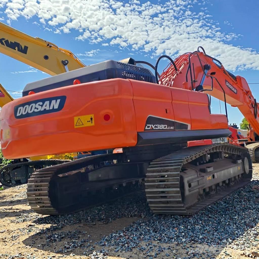 Doosan DX 380 LC Excavadoras sobre orugas