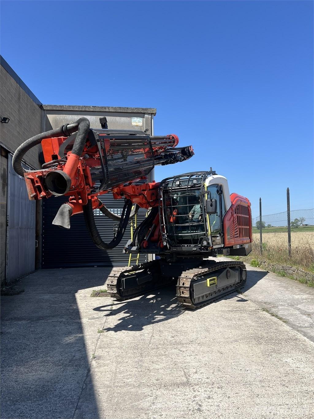 Sandvik dx910i Perforadora de superficie