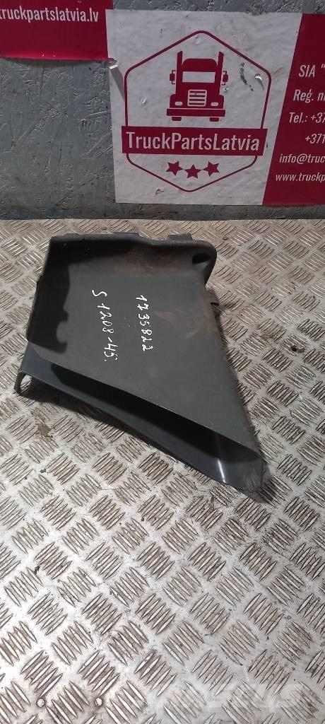 Scania 94 D.   1735822 Cabinas