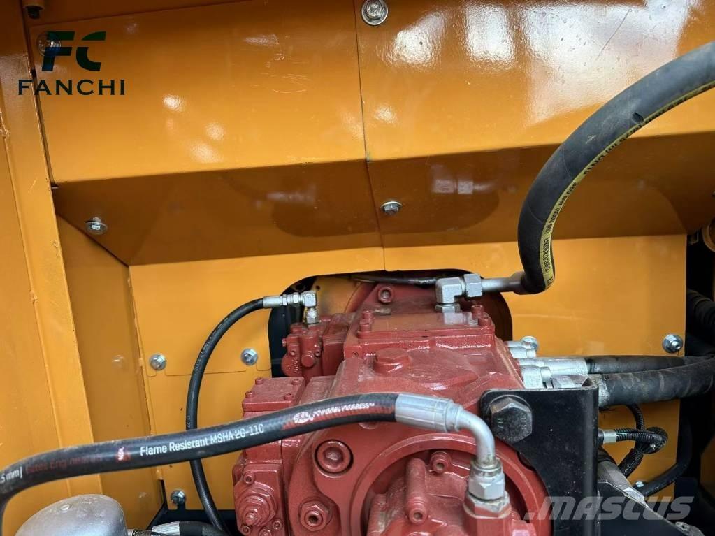 Hyundai 220LC-9S Excavadoras sobre orugas