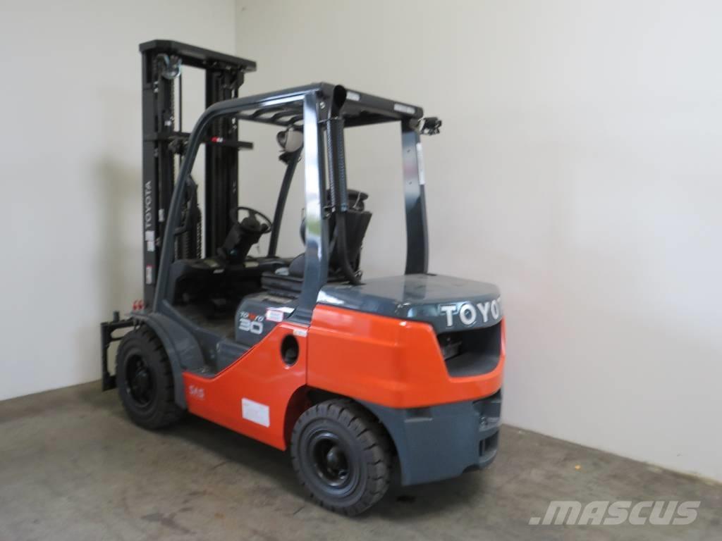 Toyota 8 FD F 30 Camiones diesel