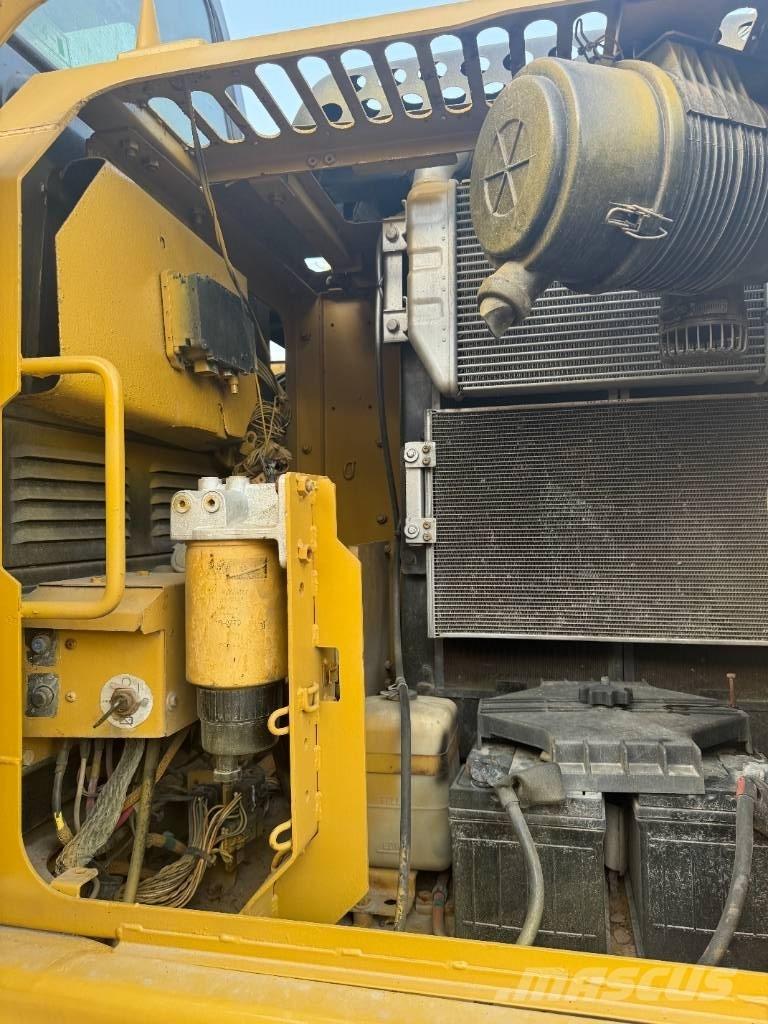 CAT 313 D Excavadoras sobre orugas