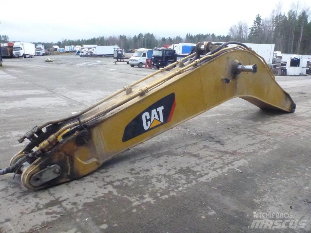 CAT 374 D Plataformas y cucharones