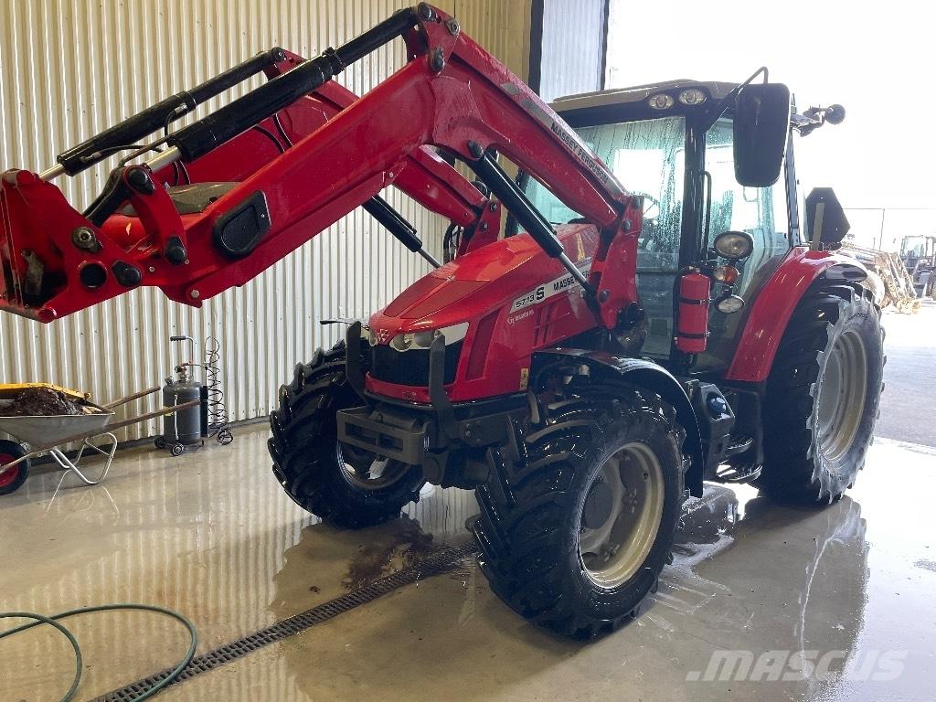 Massey Ferguson 5713 Tractores