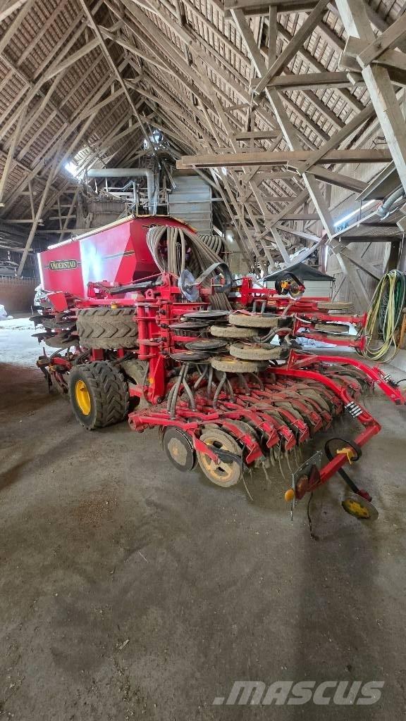 Väderstad Spirit 400 Taladros