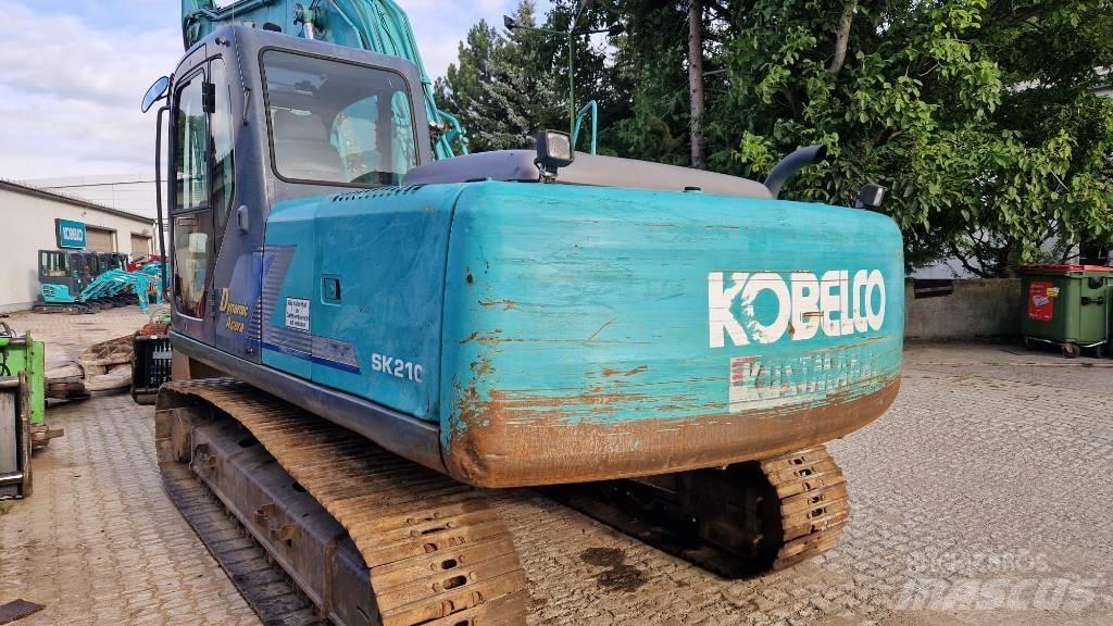 Kobelco SK210 Excavadoras sobre orugas