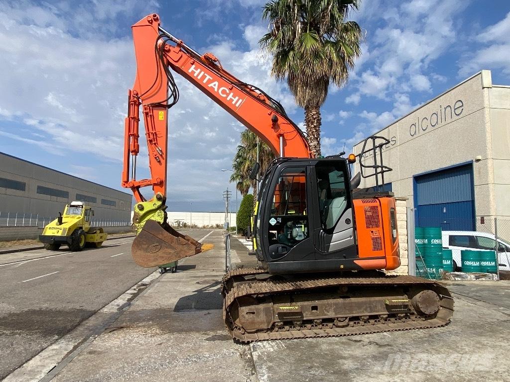 Hitachi ZX 135 US-6 Excavadoras sobre orugas