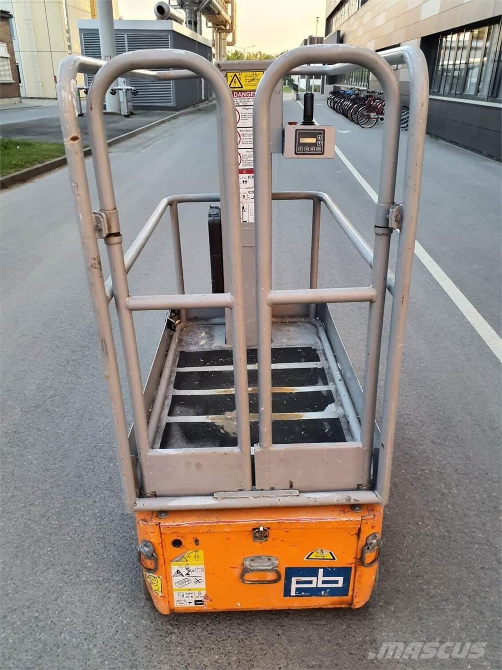 Manitou 60 V (01206) Plataformas con jaula de elevación