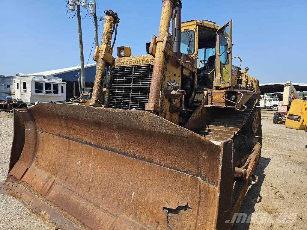 CAT D 8 L Buldozer sobre oruga