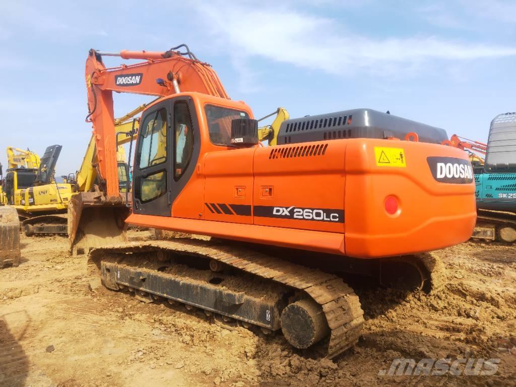 Doosan DX260LC Excavadoras sobre orugas