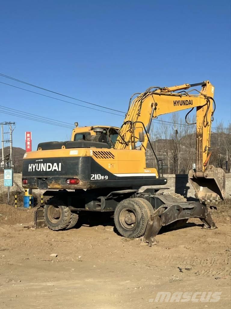 Hyundai R210W-9 Excavadoras de ruedas