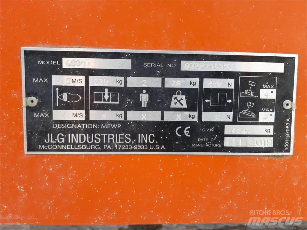 JLG 600AJ Plataformas con brazo de elevación manual