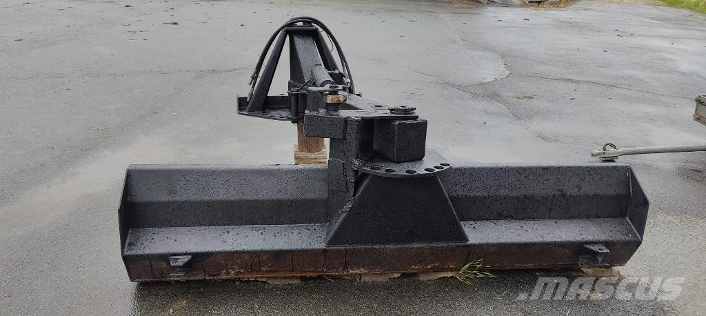 Esko 250 H Rastras para caminos