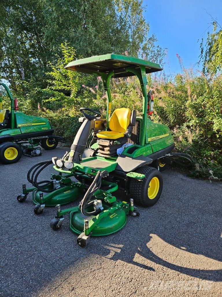 John Deere 7400 A Corta-césped para remates, antegreens y roughs