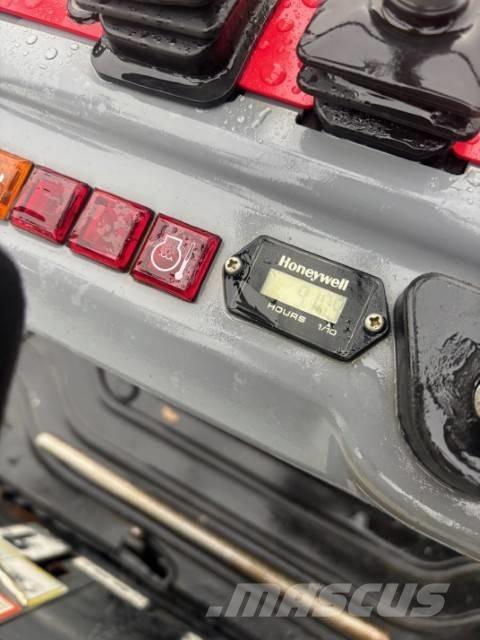 Takeuchi TB 210 R Miniexcavadoras