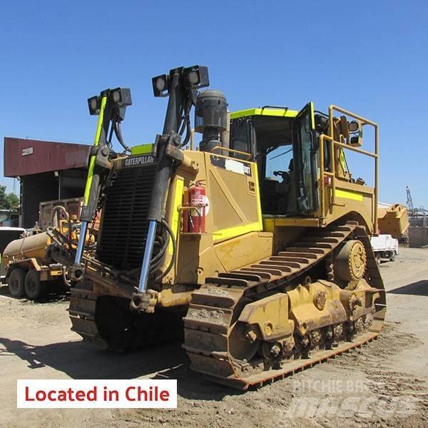 CAT D8T-15 Buldozer sobre oruga