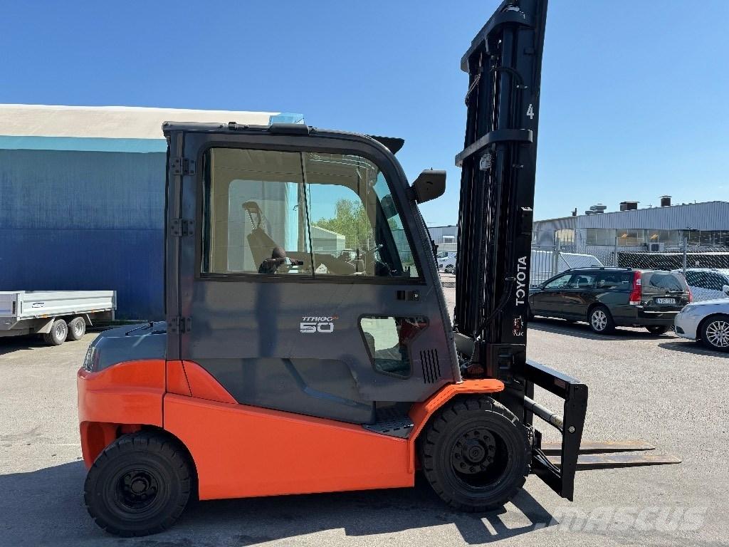Toyota 8FBMT50 Carretillas de horquilla eléctrica