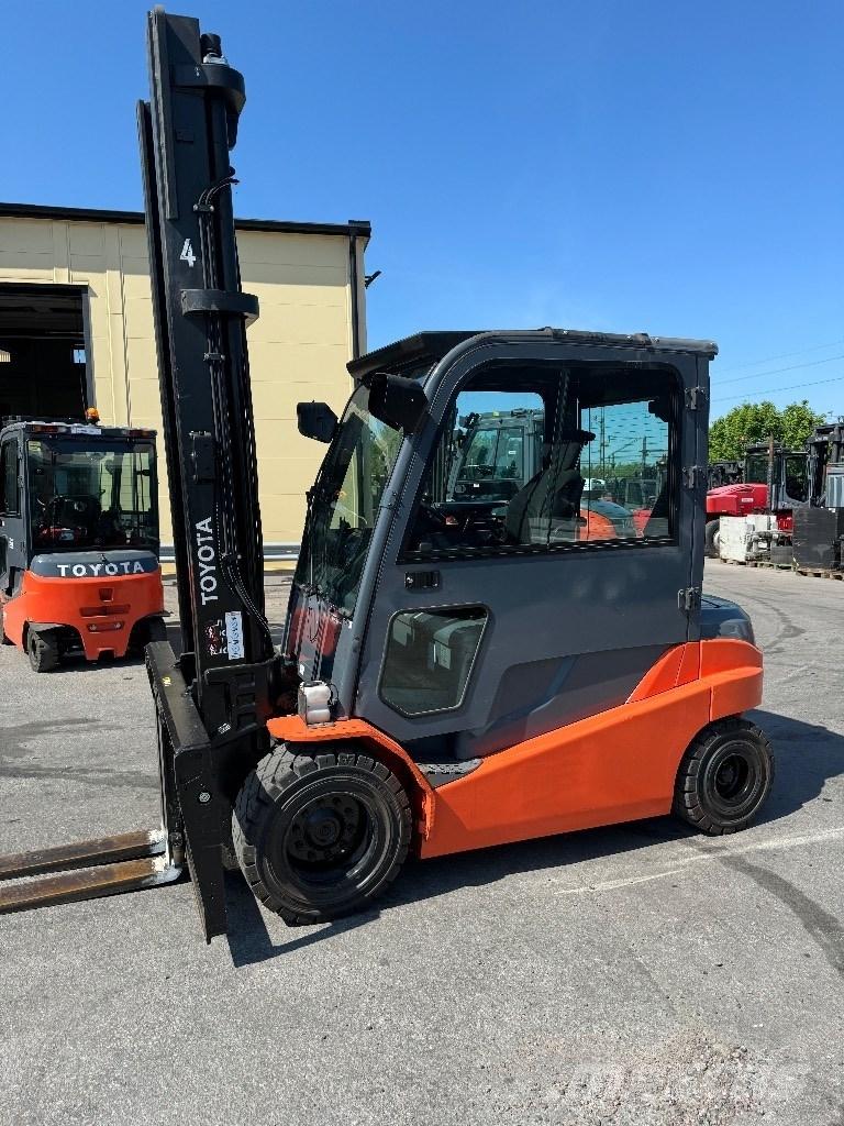 Toyota 8FBMT50 Carretillas de horquilla eléctrica