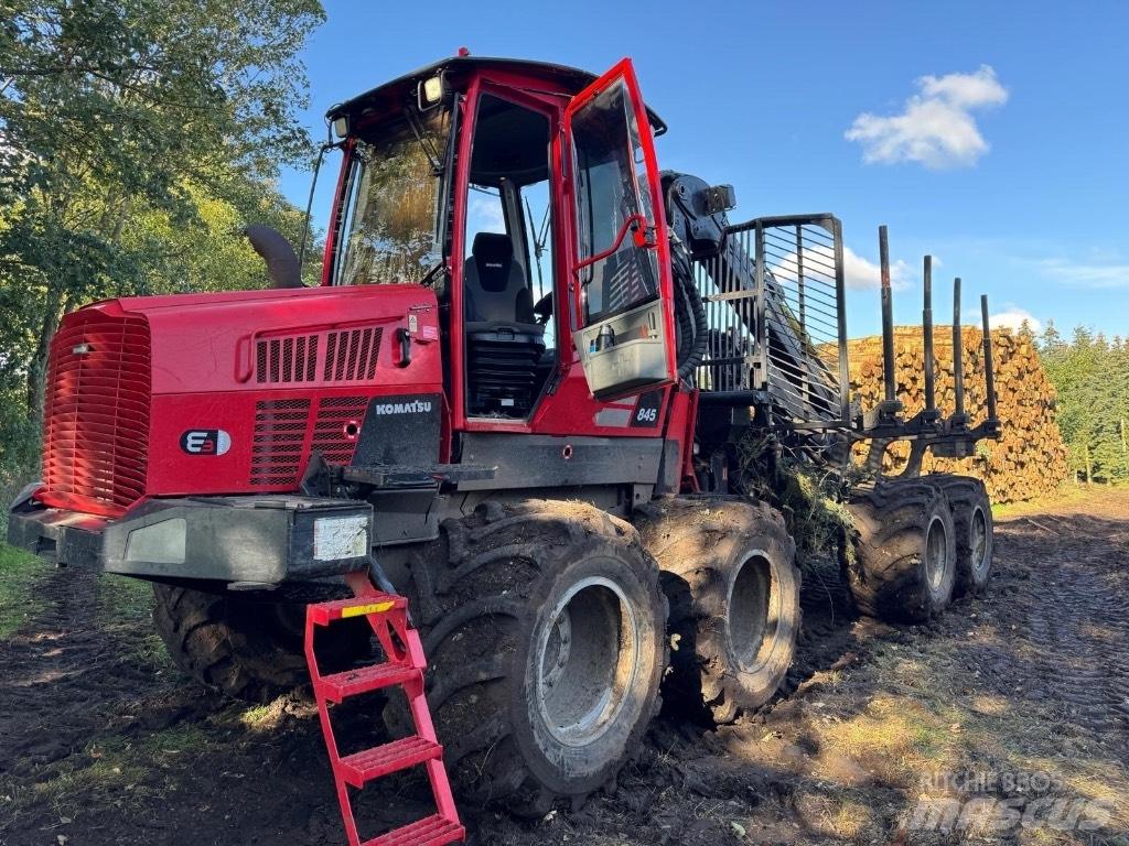 Komatsu 845 Transportadoras