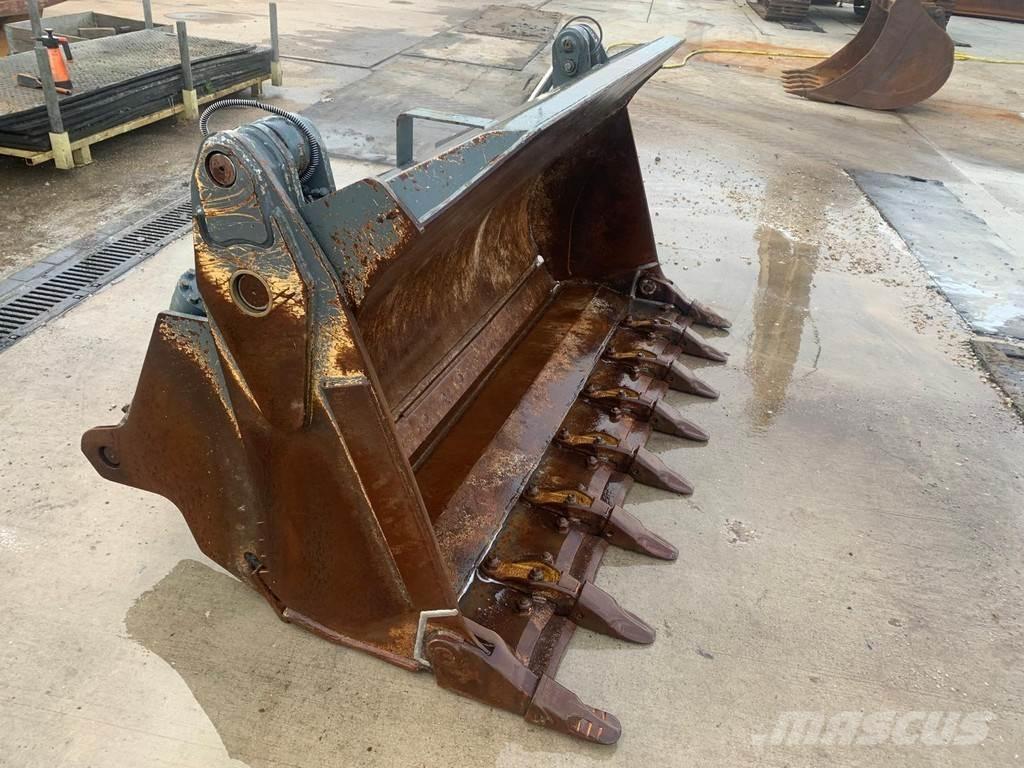 Liebherr LR 624 Cucharones