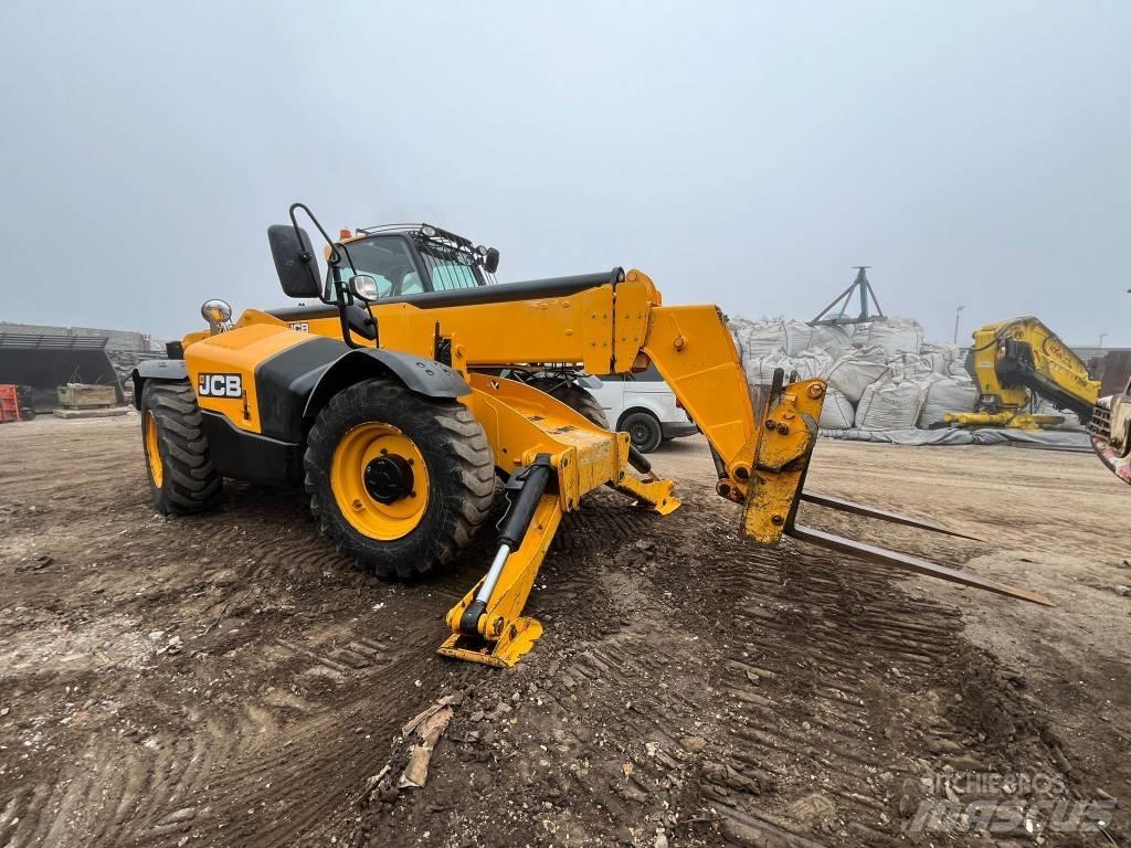 JCB 540-140 Carretillas telescópicas