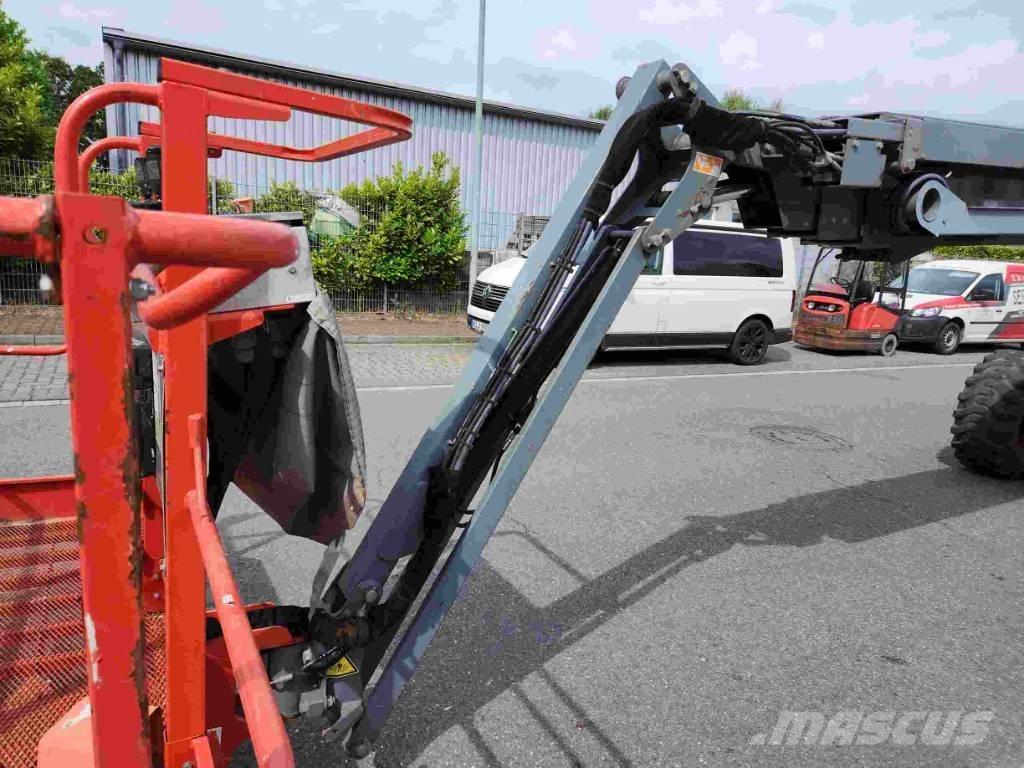 SkyJack SJ 66 T Plataformas con brazo de elevación manual