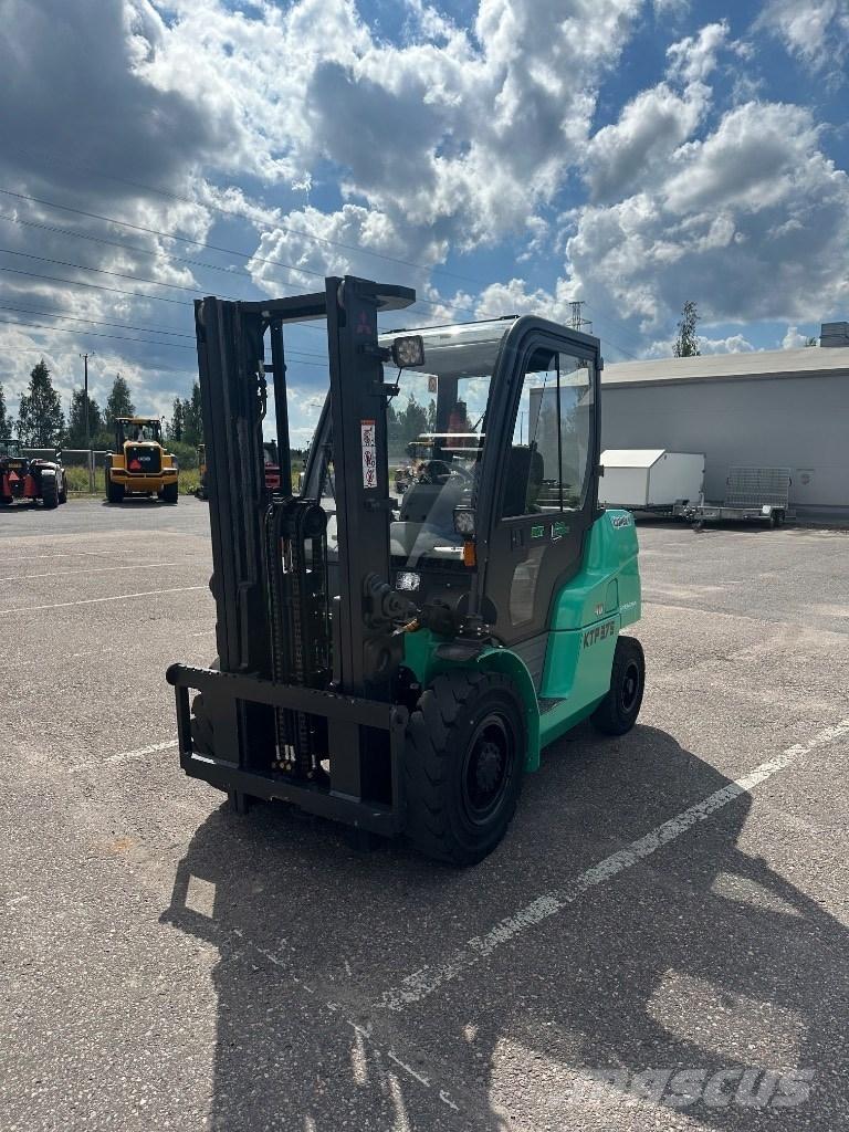 Mitsubishi FD40N Camiones diesel