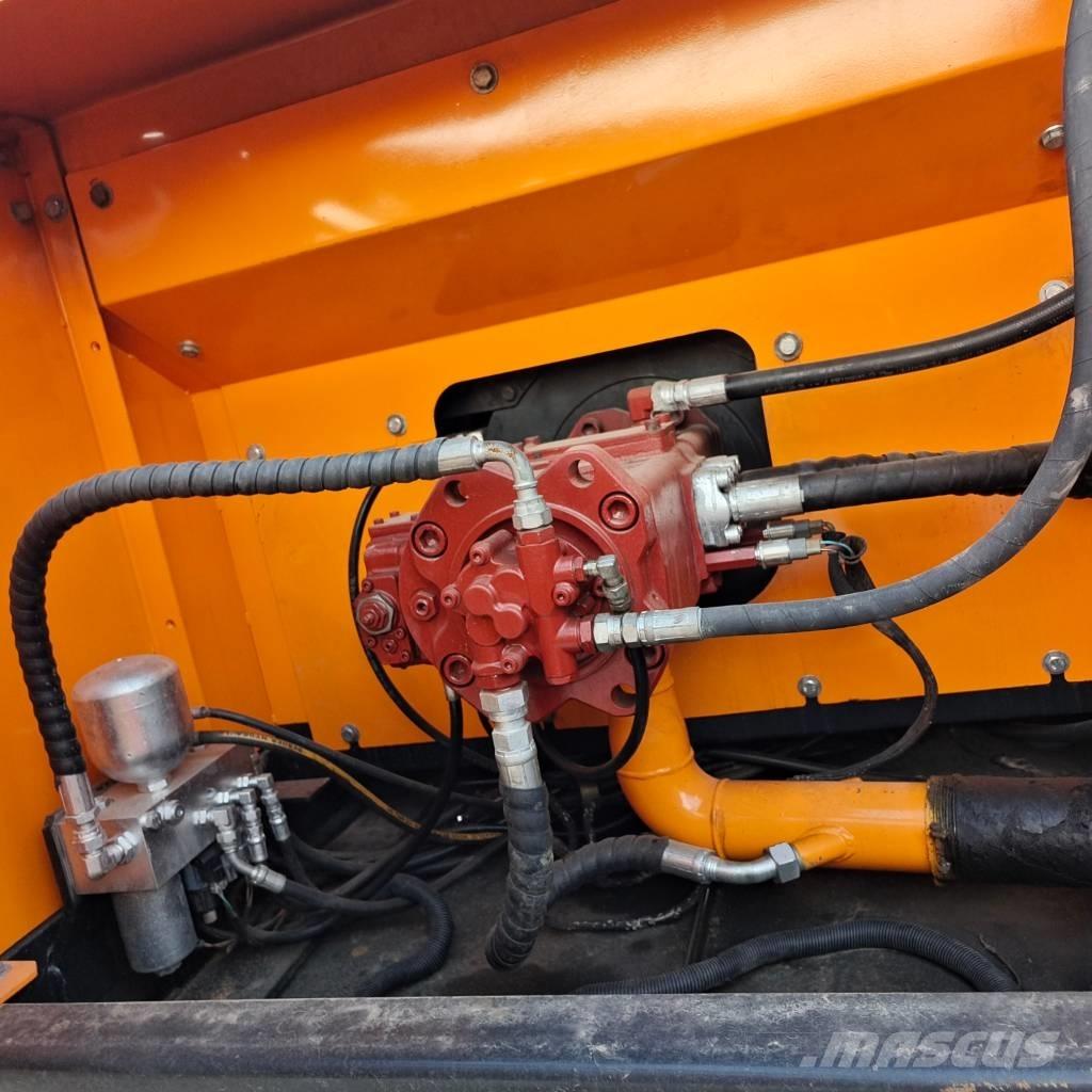 Hyundai 305 LC-9T Excavadoras sobre orugas