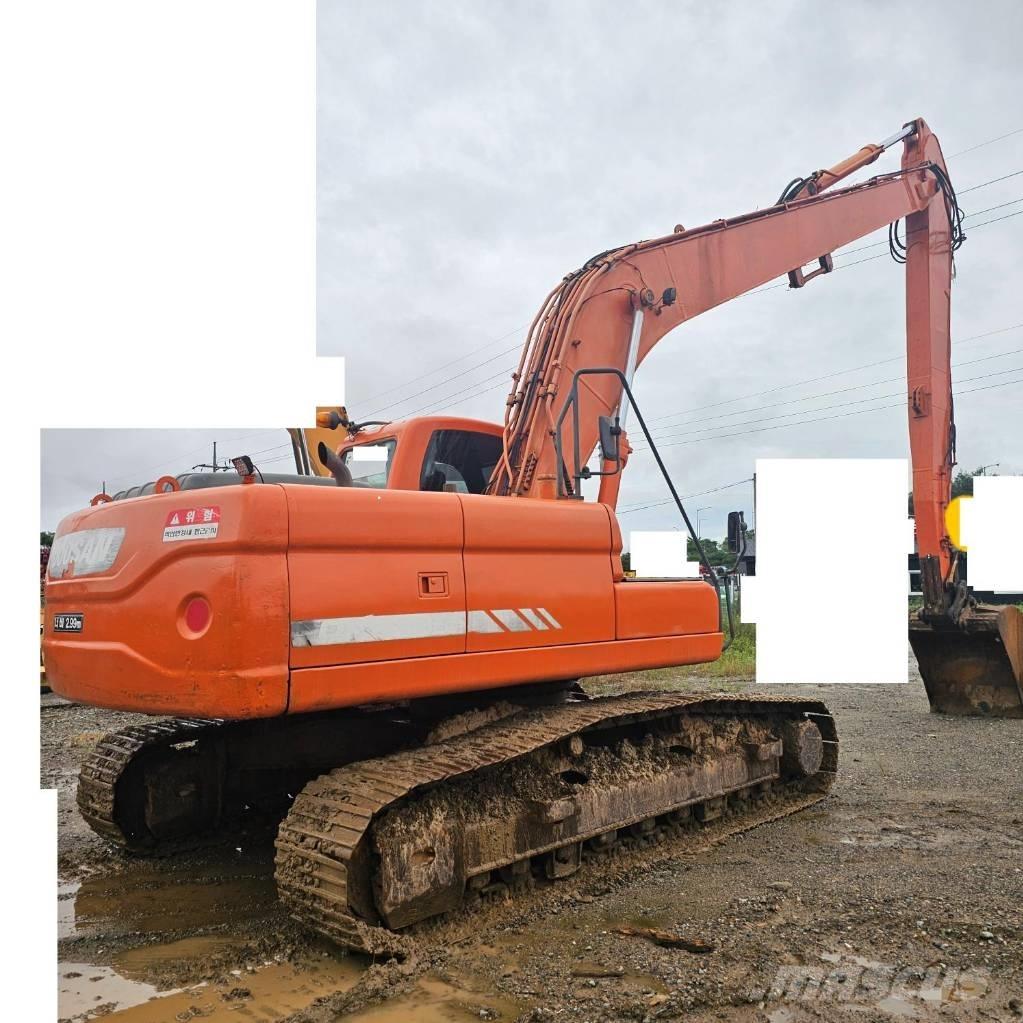Doosan DX 220 LCA Excavadoras sobre orugas
