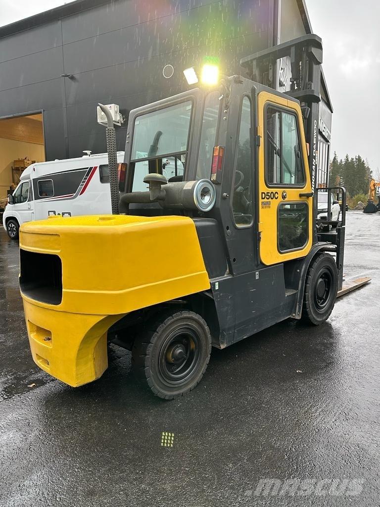 Doosan Daewoo D50-C2 Camiones diesel