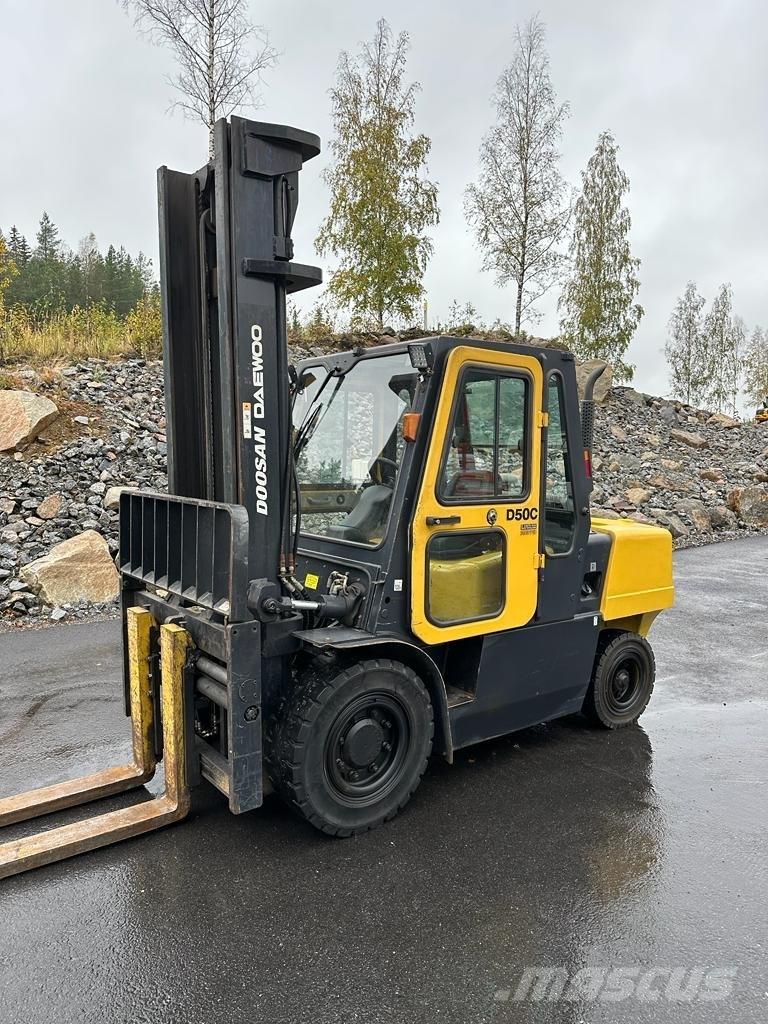 Doosan Daewoo D50-C2 Camiones diesel