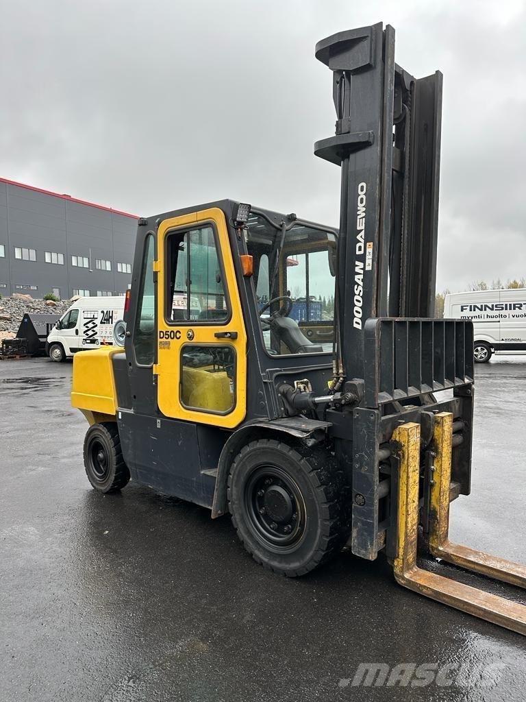 Doosan Daewoo D50-C2 Camiones diesel