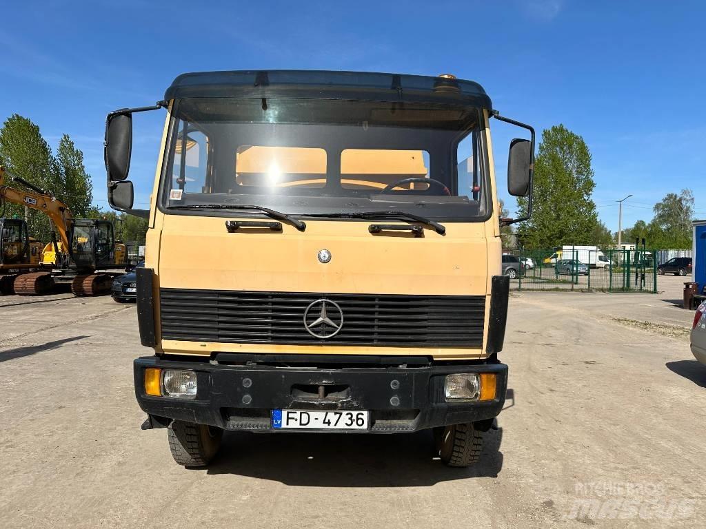 Mercedes-Benz 1317 Camiones cisternas