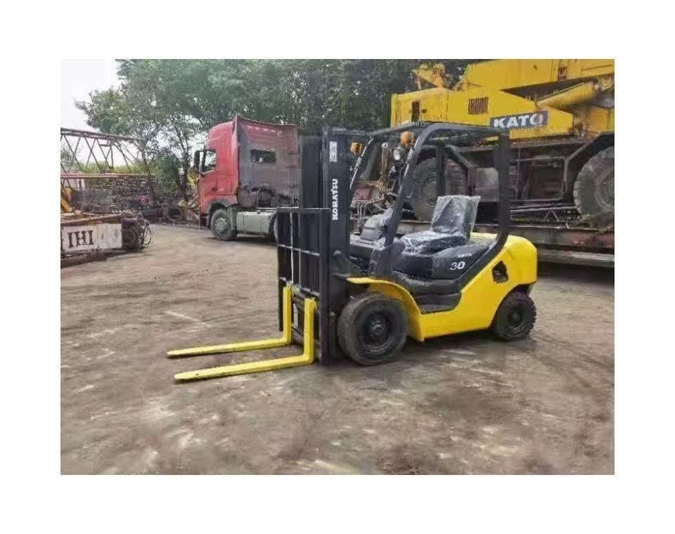 Komatsu 3Ton Camiones diesel