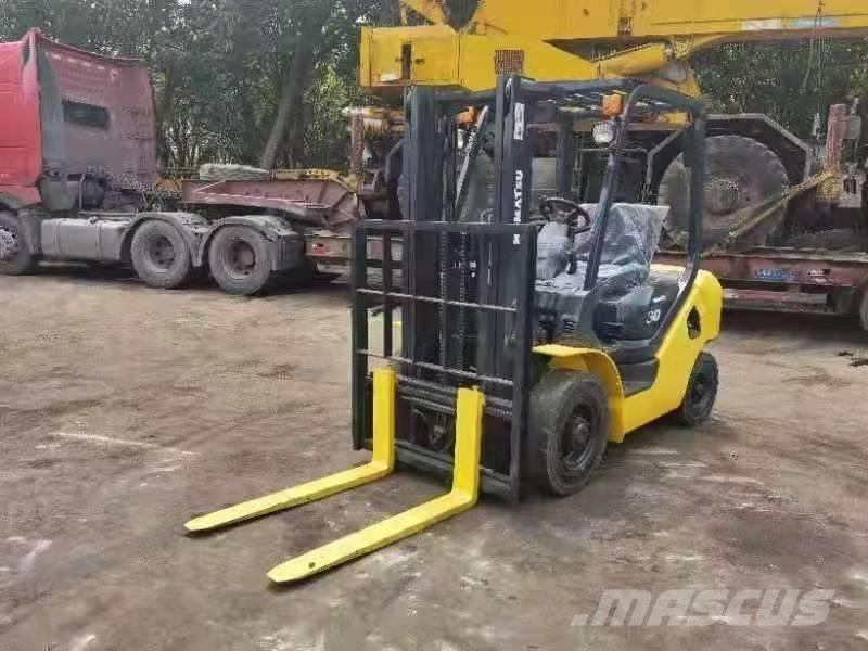 Komatsu 3Ton Camiones diesel