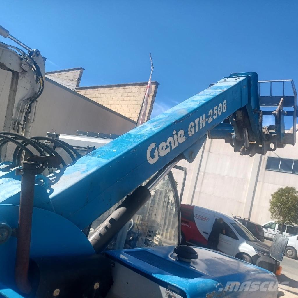 Genie GTH 2506 Carretillas telescópicas