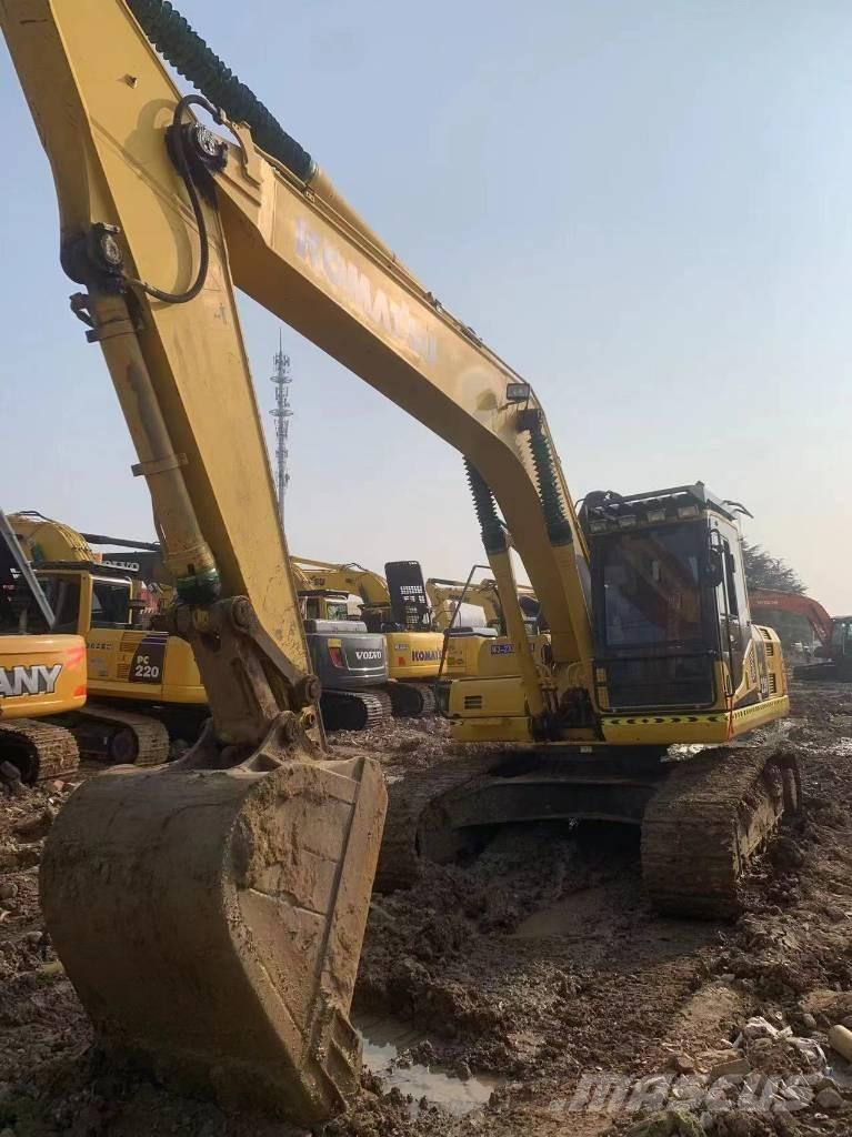 Komatsu PC 220-8M0 Excavadoras sobre orugas