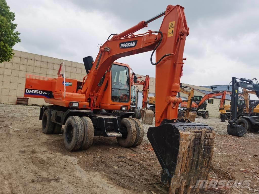 Doosan DH 150 W-7 Excavadoras de ruedas