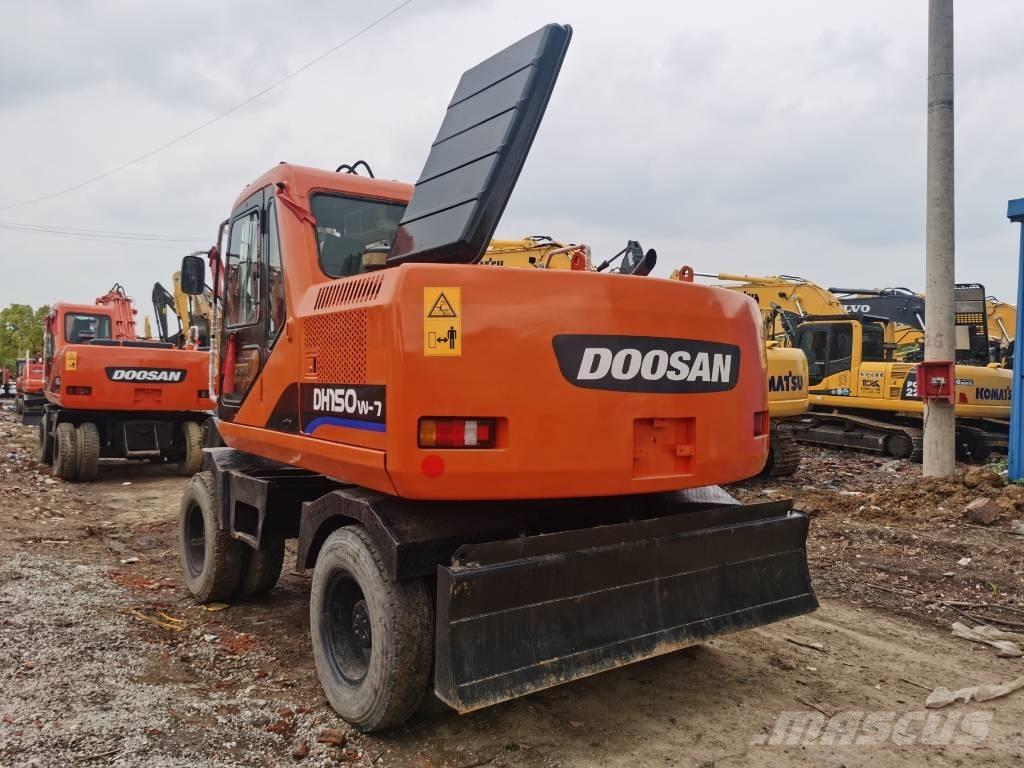 Doosan DH 150 W-7 Excavadoras de ruedas