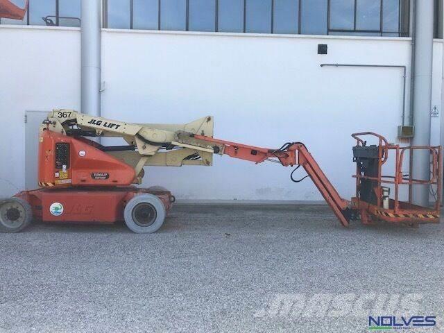 JLG E400AJPn Plataformas con brazo de elevación manual