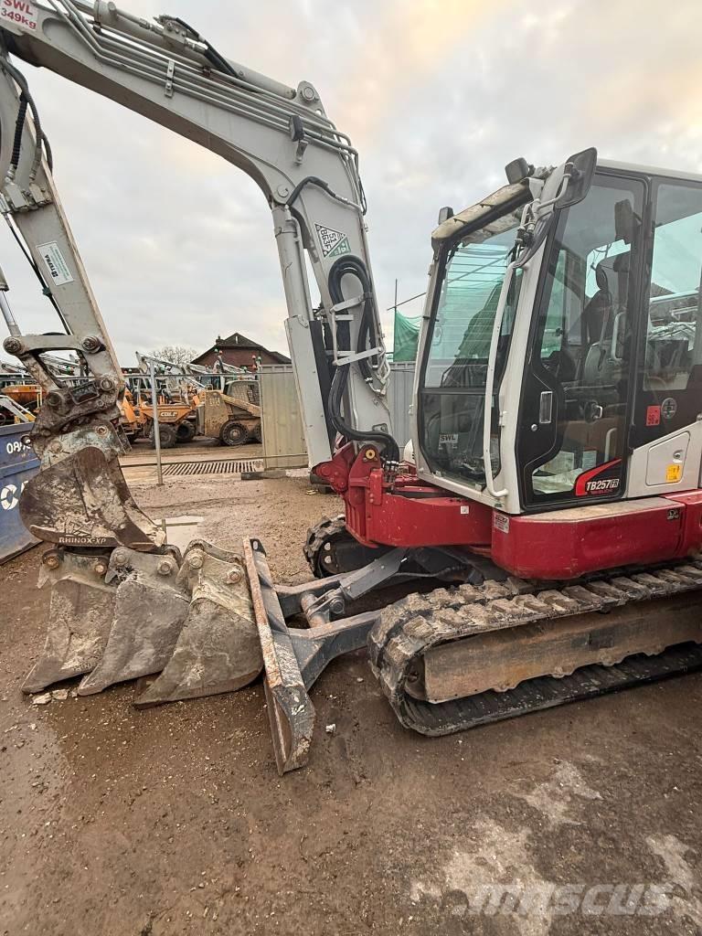 Takeuchi TB 257 FR Miniexcavadoras
