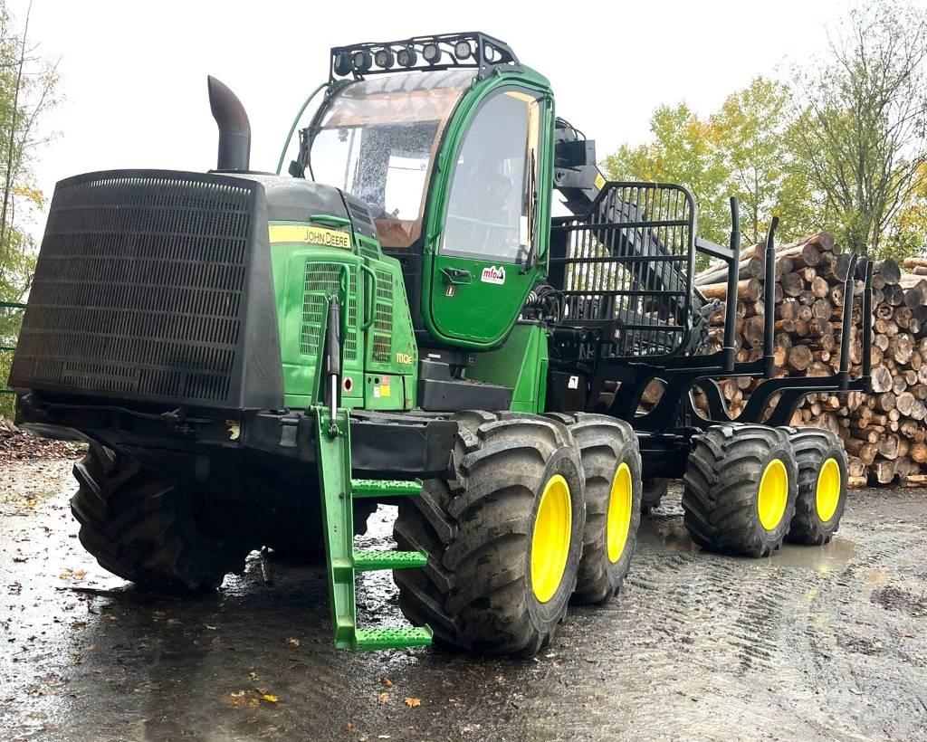 John Deere 1110 E Transportadoras