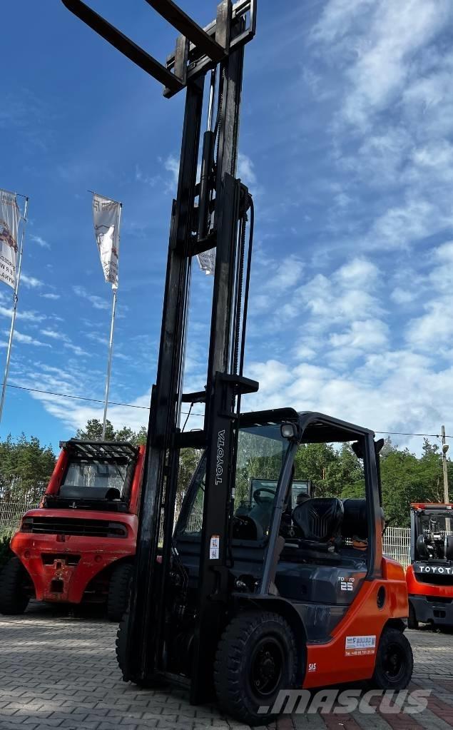 Toyota 02-8 FG F 25 Camiones LPG