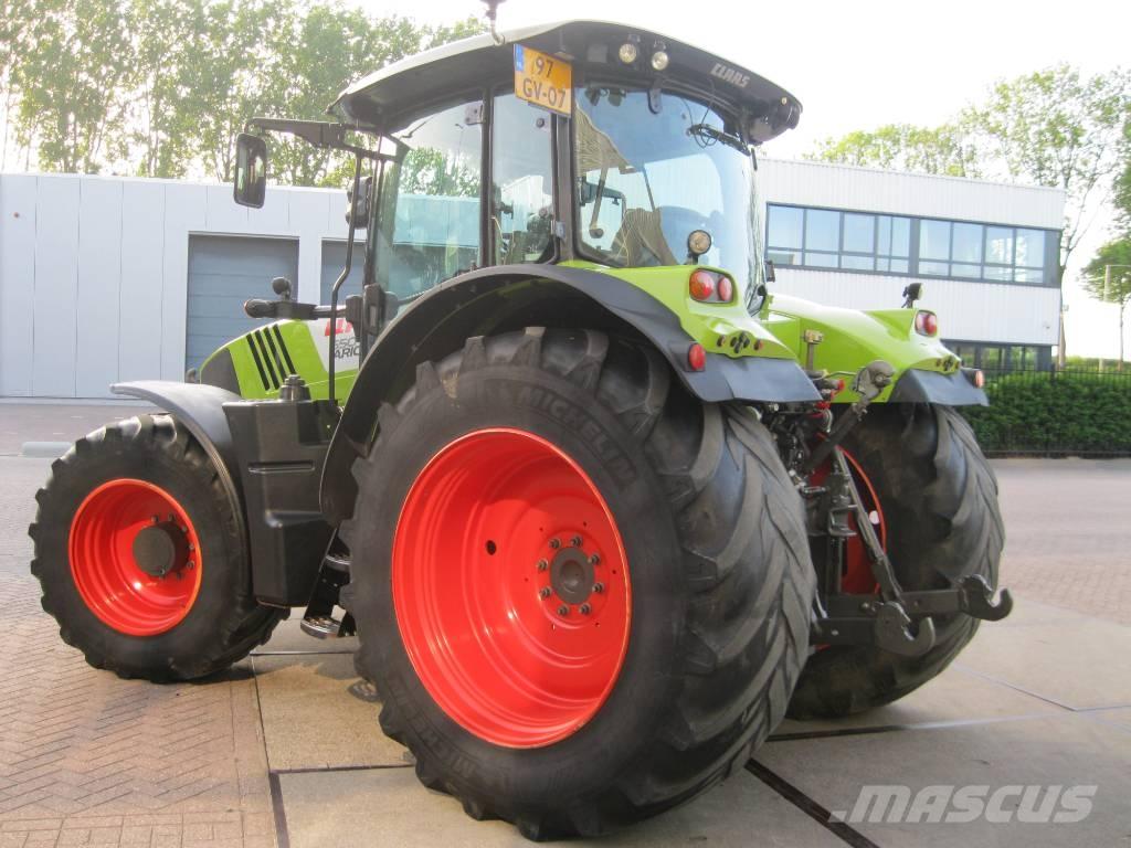 CLAAS Arion 650 CIS Tractores