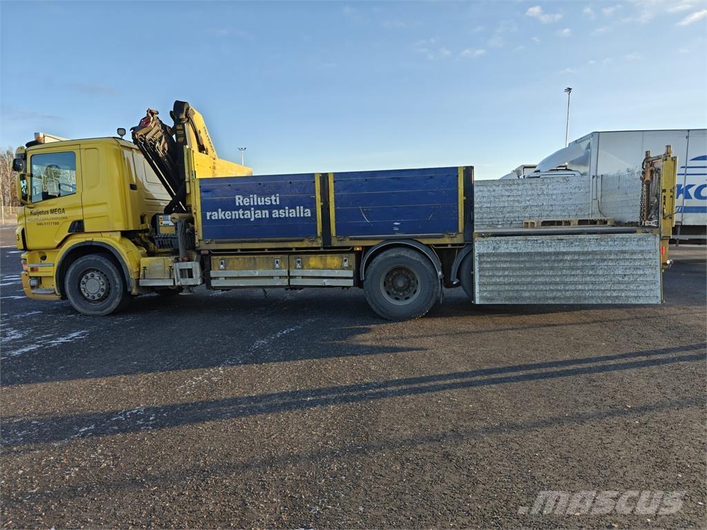 Scania P320 Camiones grúa