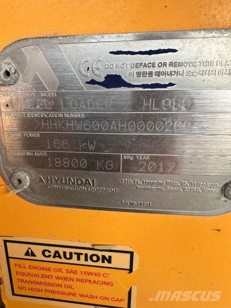 Hyundai HL 960 Cargadoras sobre ruedas