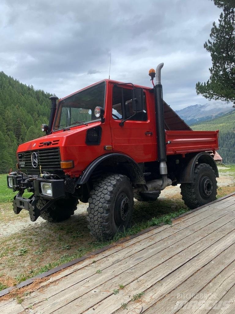 Unimog 1600 Maquinarias para servicios públicos