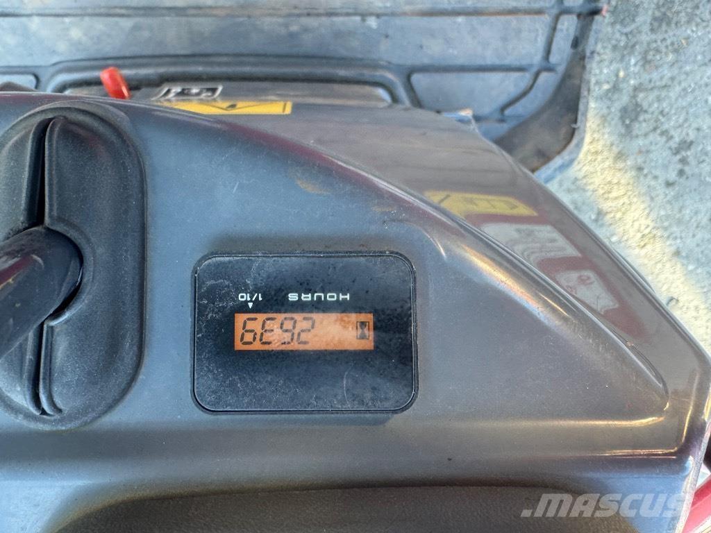 Yanmar SV08 (1E826) Miniexcavadoras