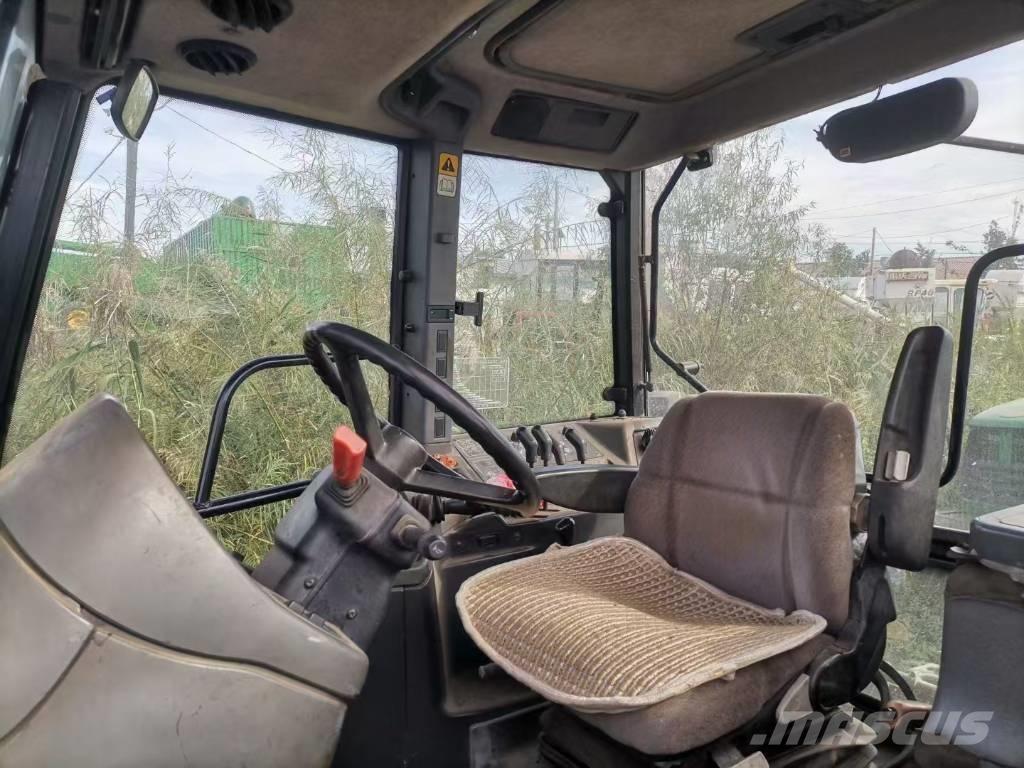 New Holland M160 Tractores